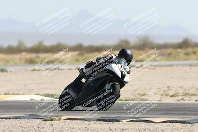 media/Oct-04-2025-CVMA (Sat) [[408bcdd6e4]]/Race 4-Formula Middleweight (Holeshot)/